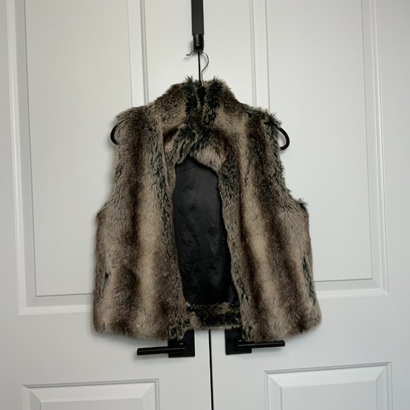 Vintage Faux Fur Vest with Zipper - Picture 2 of 5
